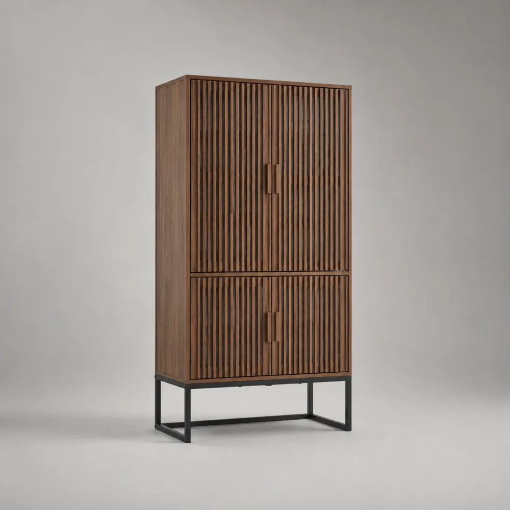 Armoire de chambre 4 portes battantes en MDF plaqué noyer avec piètement acier noir 90 x 45 x 160 cm
